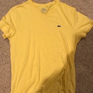 Vguc size 5 (M) Lacoste v neck tee